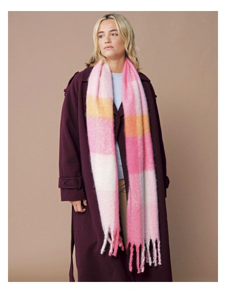 BEE-B494R-Fluffy Check Scarf 2